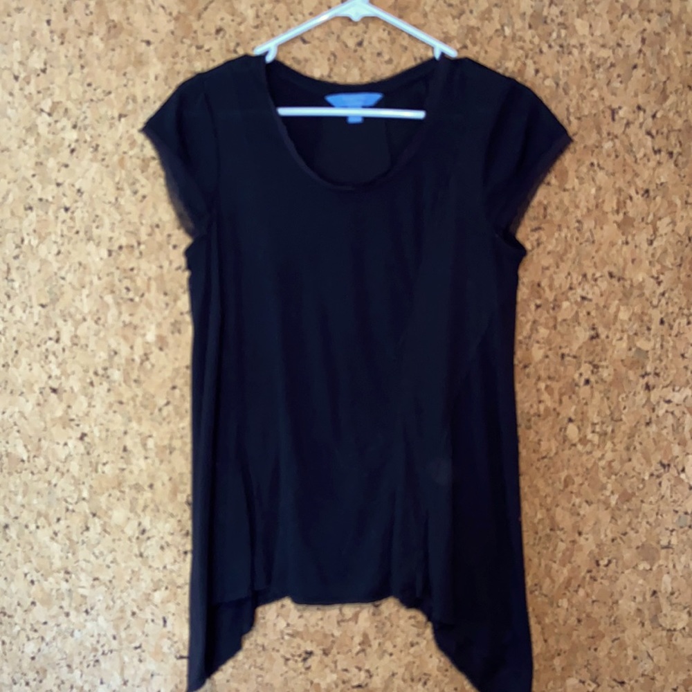 Cute flowy solid black t-shirt